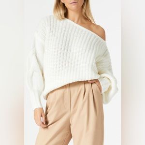 NWT San Sloane Owens Knit White sweater size M/L